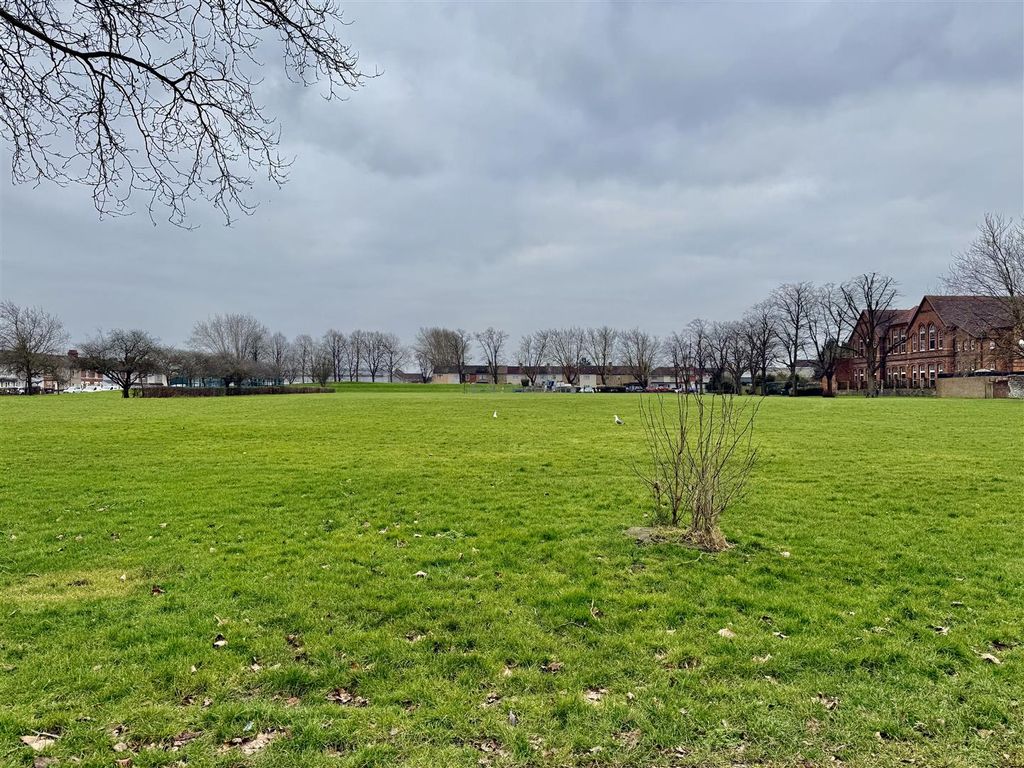 Property photo 2 of 9 Img_1219.Jpg