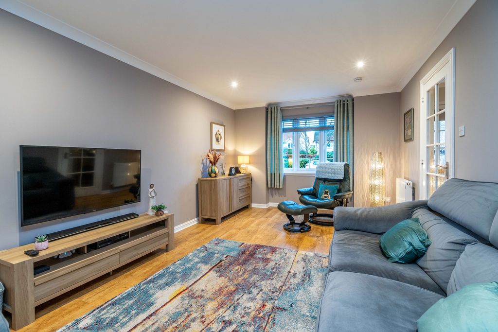 Property photo 3 of 18 Property Image 3