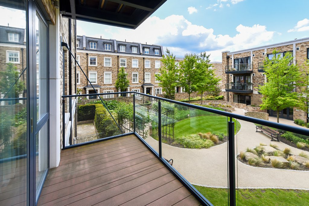 Property photo 1 of 9 64_Ren_Balcony_(1)[1