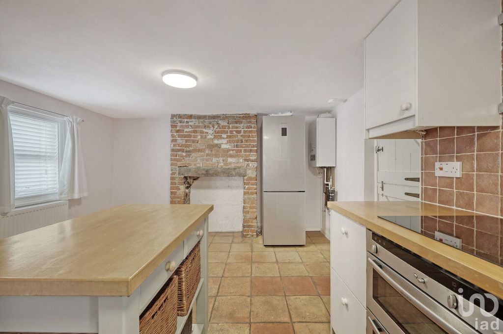 Property photo 3 of 19