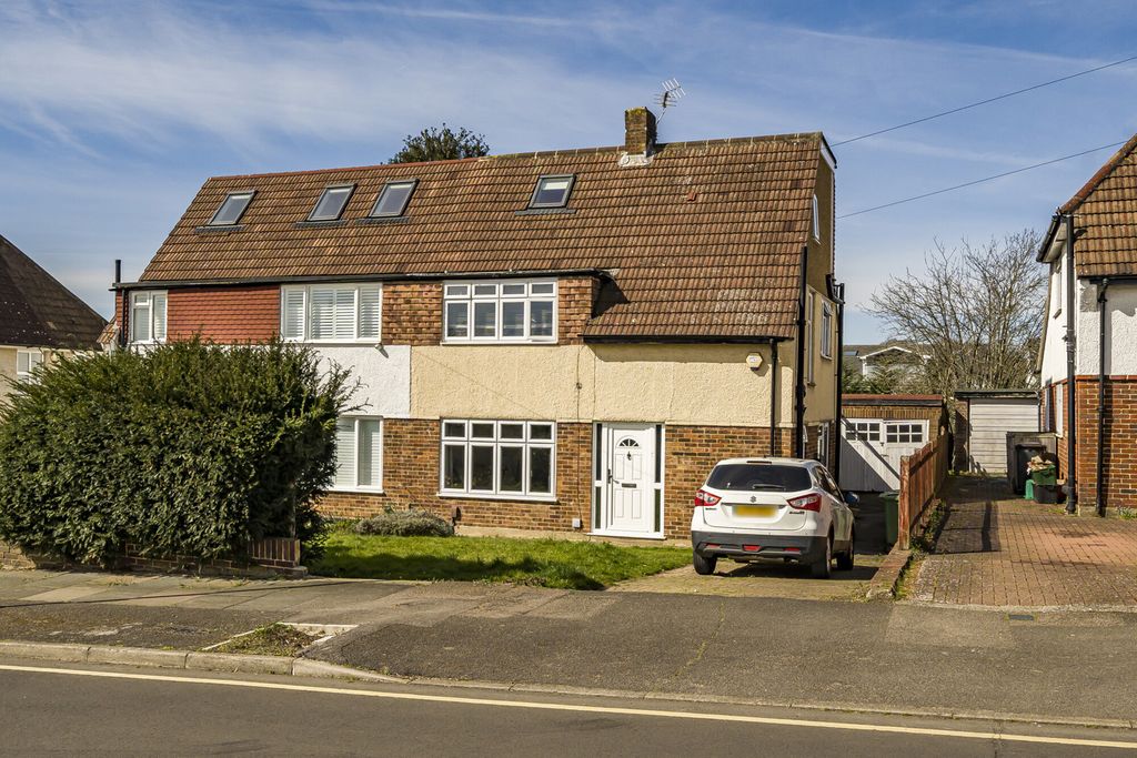 Property photo 1 of 21 External