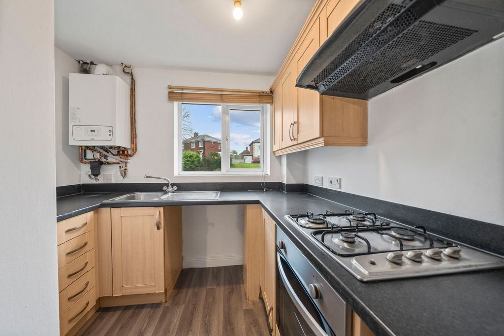 Property photo 3 of 13