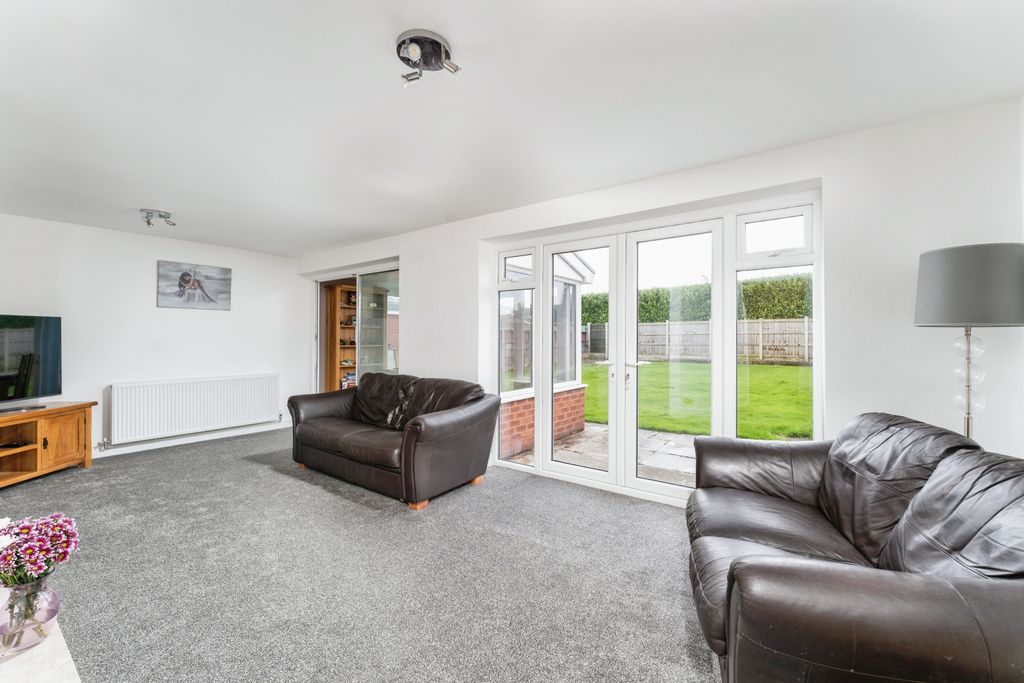 Property photo 3 of 17 Photography