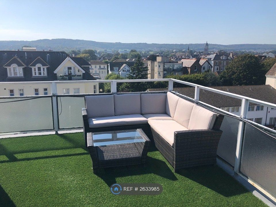 Property photo 2 of 12 Balcony 10.97m x 3.35m