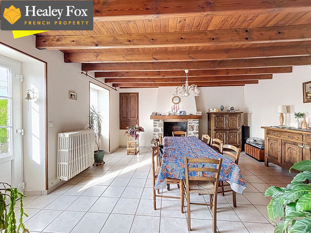 Property photo 3 of 18