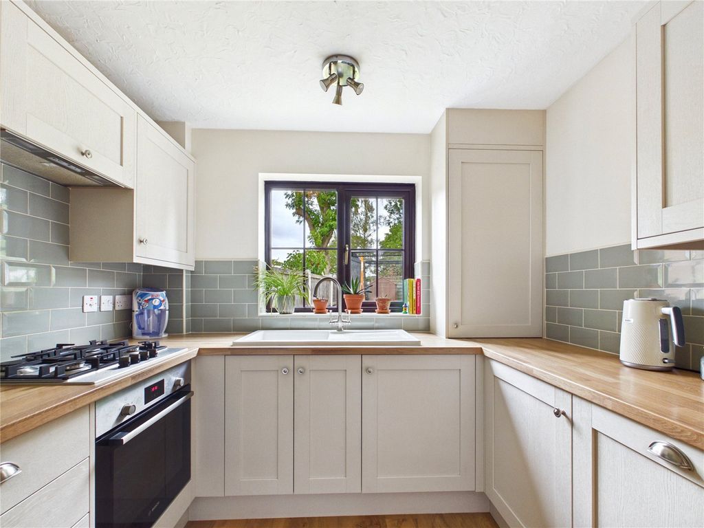 Property photo 2 of 17 Picture No. 06
