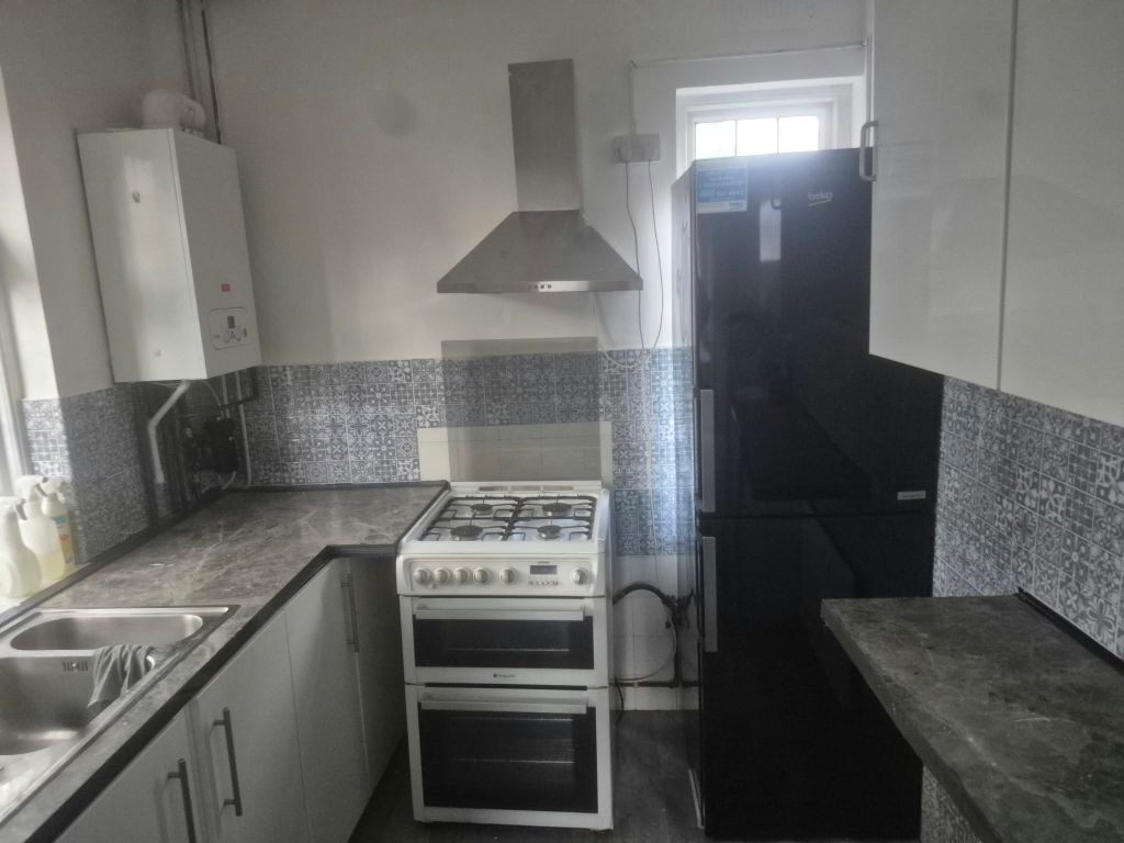 Property photo 2 of 22