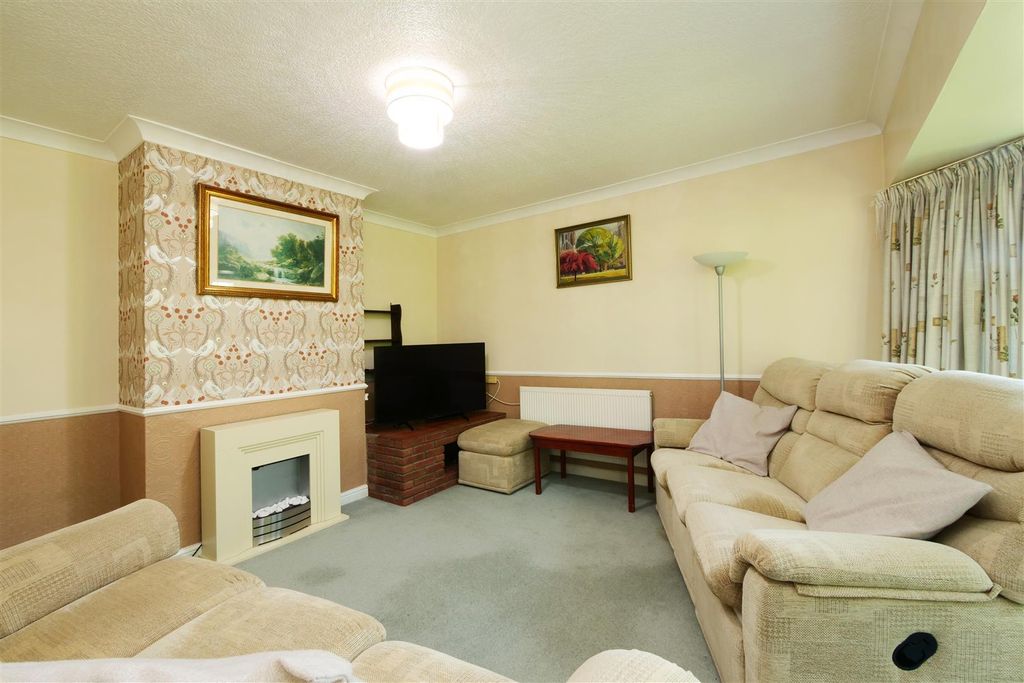Property photo 3 of 13 Pnmb0082.Jpg