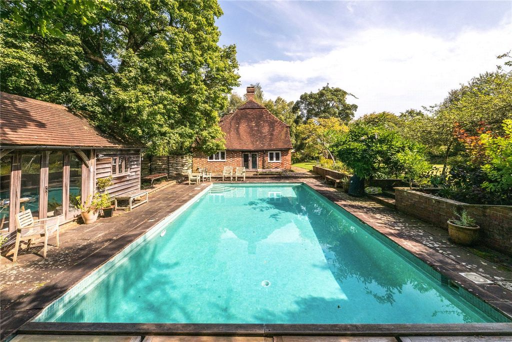Property photo 2 of 30 Swimming Pool