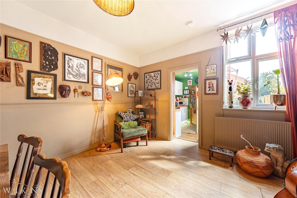 Property photo 3 of 25 Picture No. 15