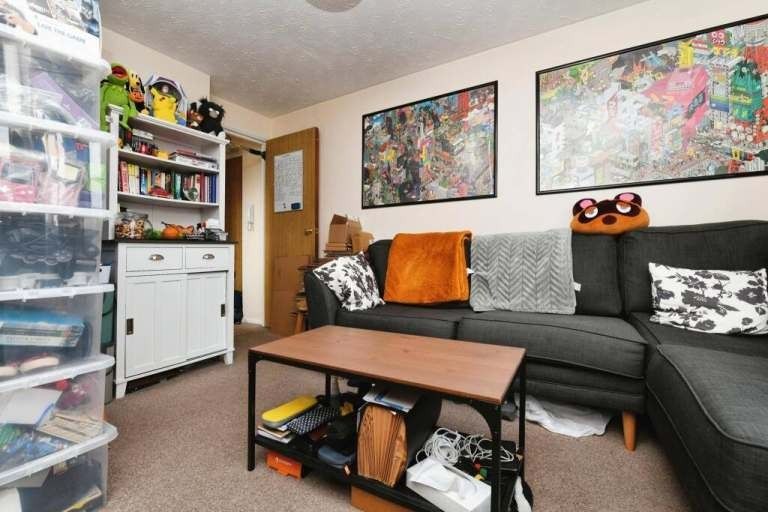 Property photo 3 of 5