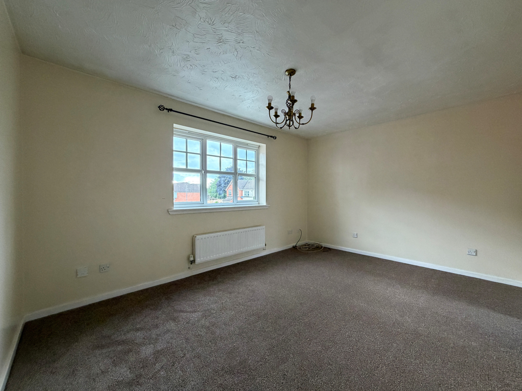 Property photo 3 of 14 Lounge
