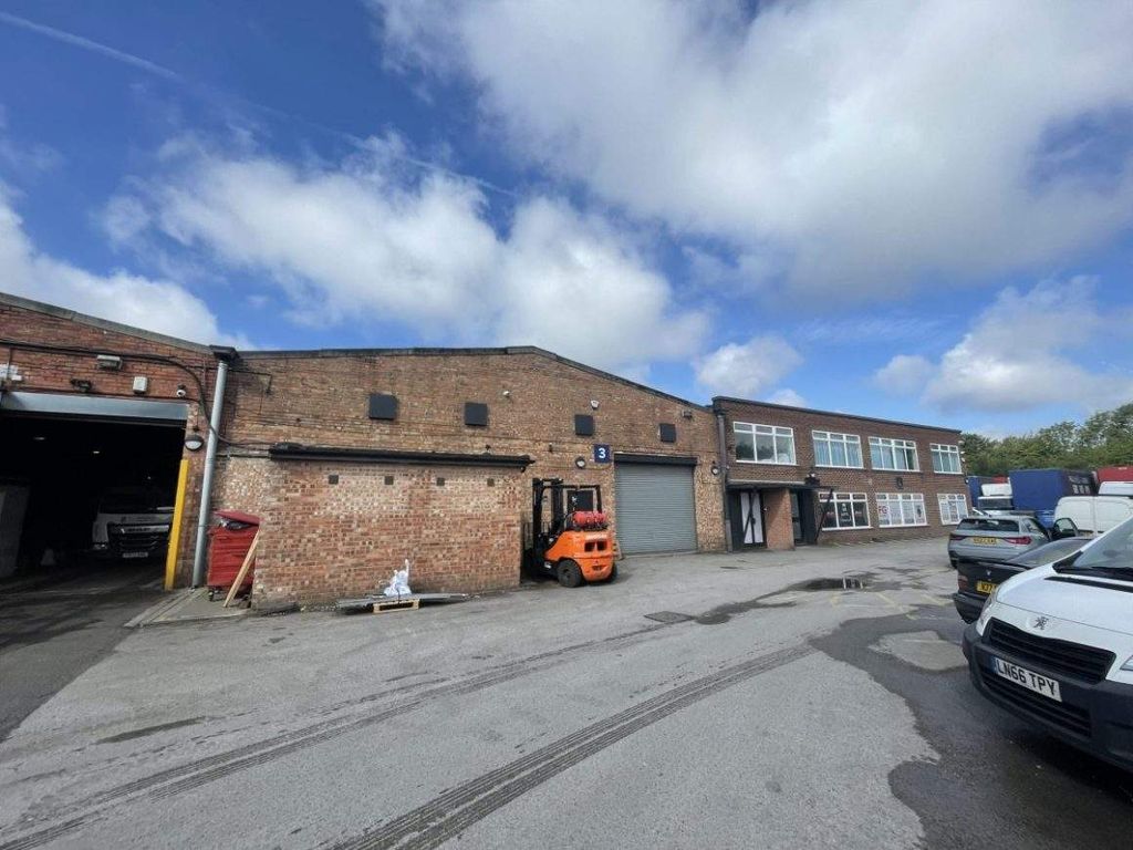 Property photo 3 of 3