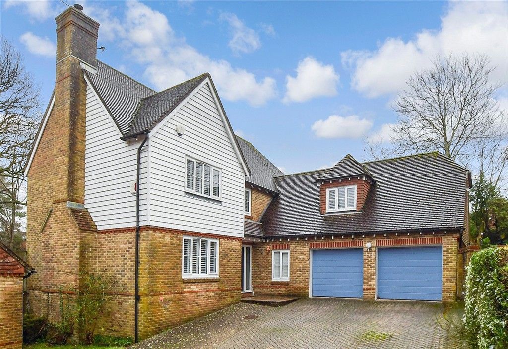 Property photo 1 of 15 External. (Web)