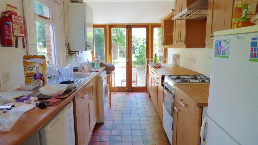 Property photo 3 of 4 Kitchen