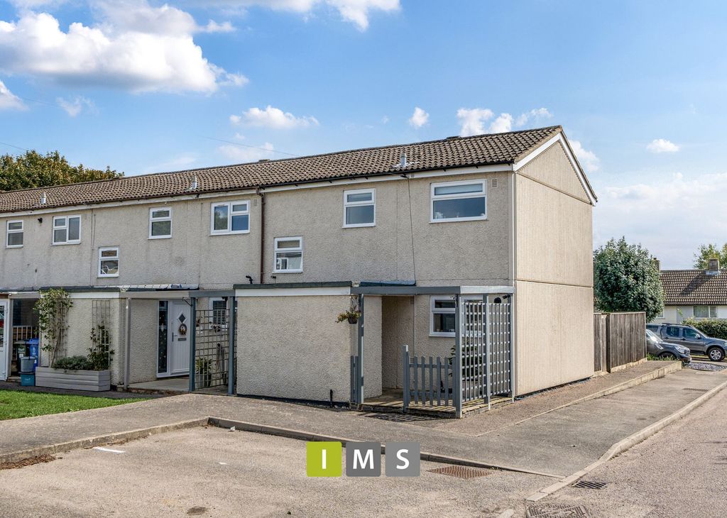 Property photo 1 of 18