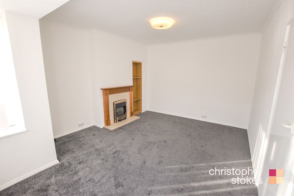 Property photo 2 of 10 3033772