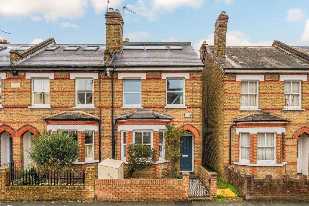 Property photo 1 of 9