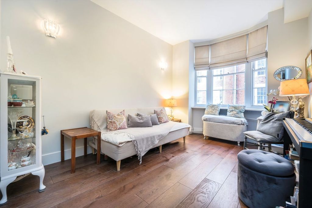 Property photo 2 of 5