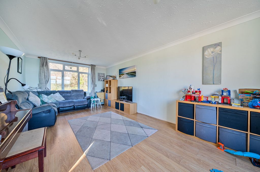 Property photo 2 of 11 1417356-24-699d9E...