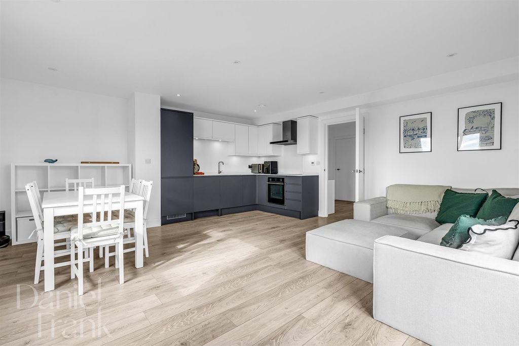 Property photo 1 of 20 Internal-9.Jpg