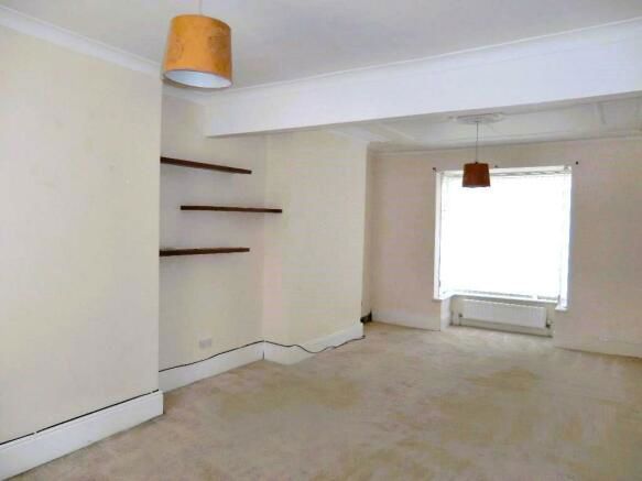 Property photo 2 of 5