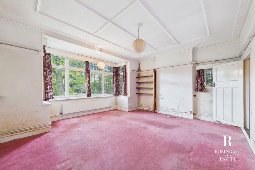 Property photo 2 of 45