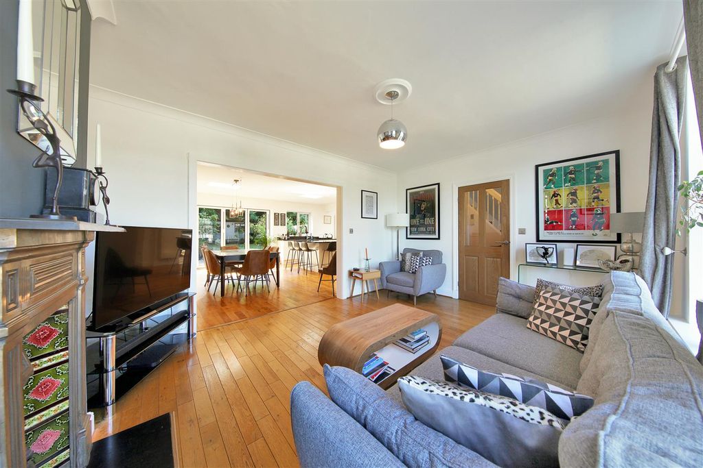 Property photo 2 of 15 31 Moyne Place - Zselirqbbvktum4Gl4Kz.Jpg