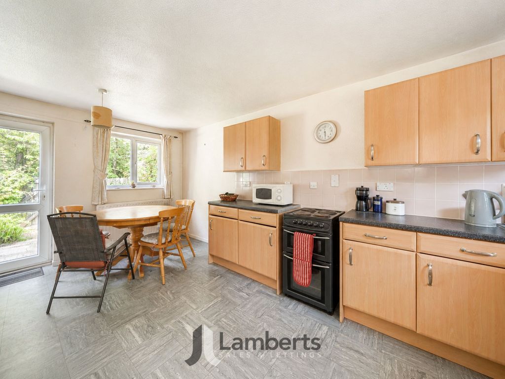 Property photo 3 of 14 Kitchen/Diner