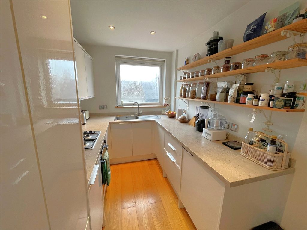 Property photo 3 of 15 Kitchen