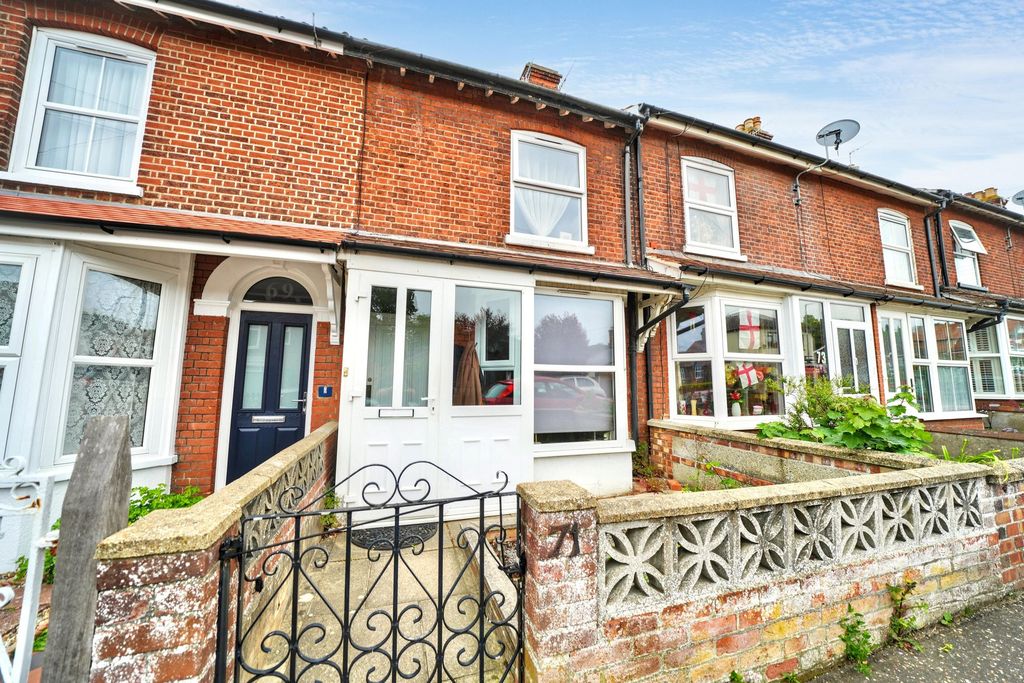 Property photo 1 of 12