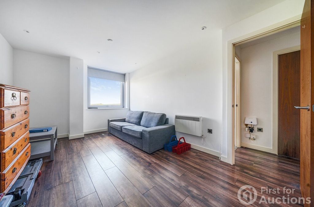 Property photo 2 of 7 Picture No. 09