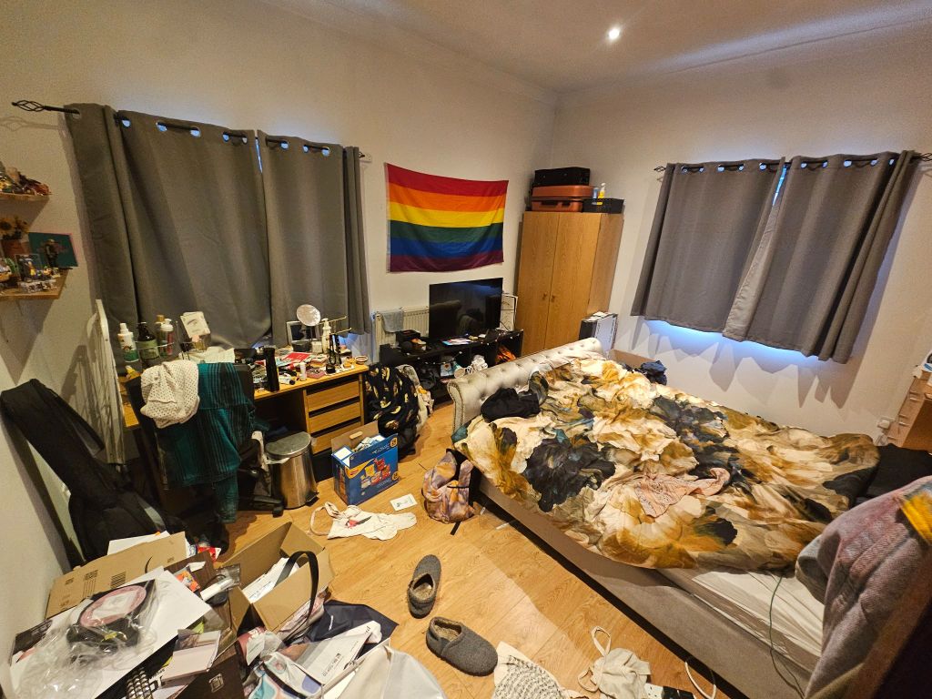 Property photo 2 of 9 Photograph 2