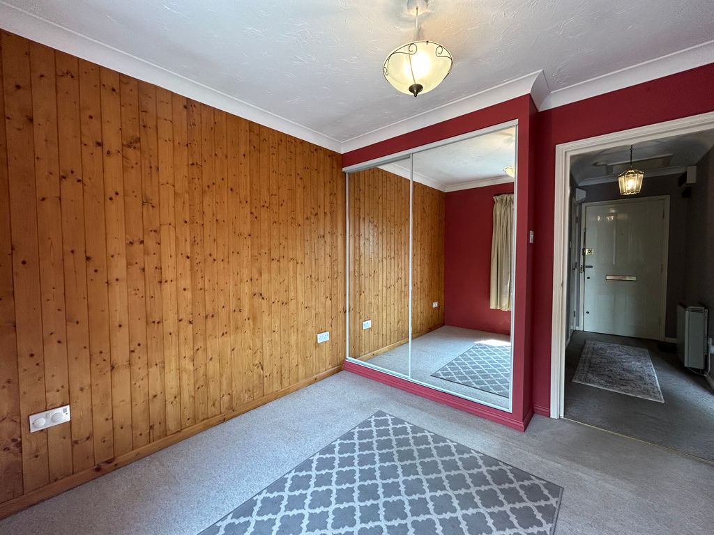 Property photo 3 of 16