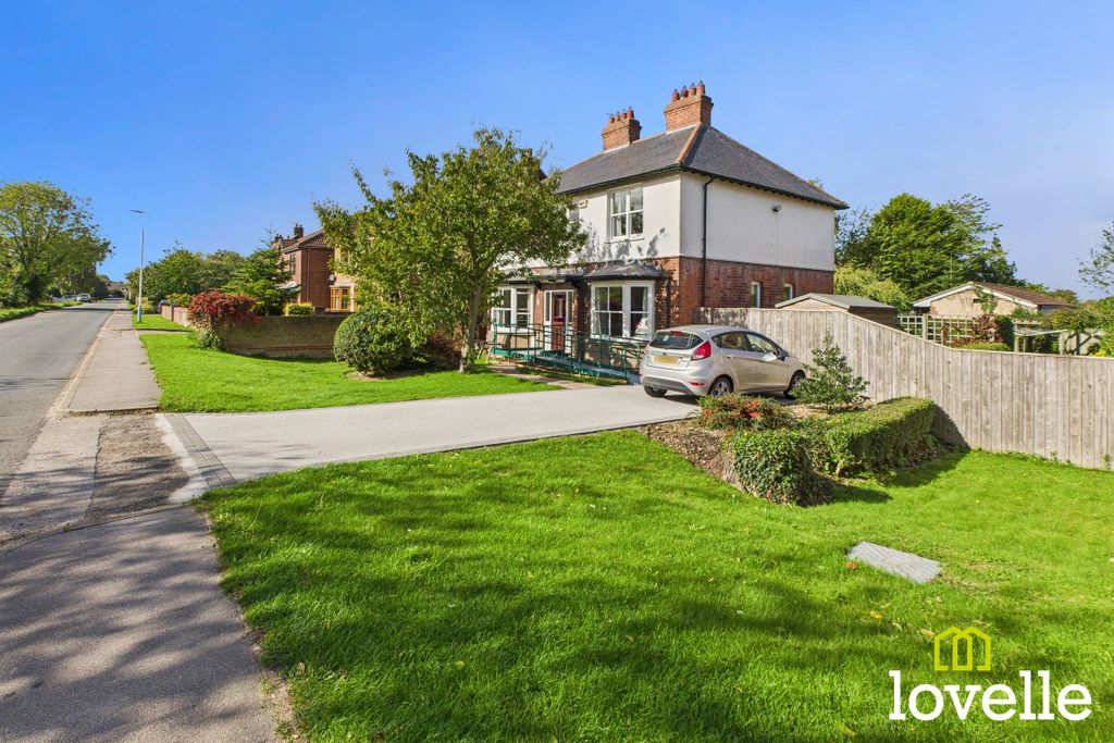 Property photo 2 of 37