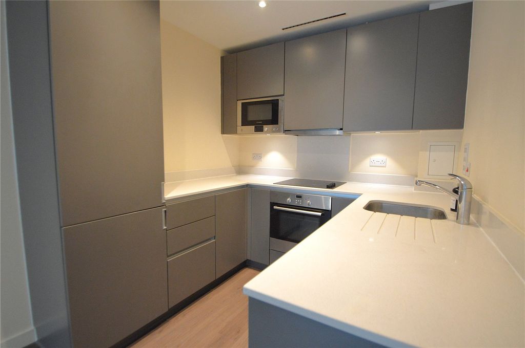 Property photo 2 of 12 Picture No. 21