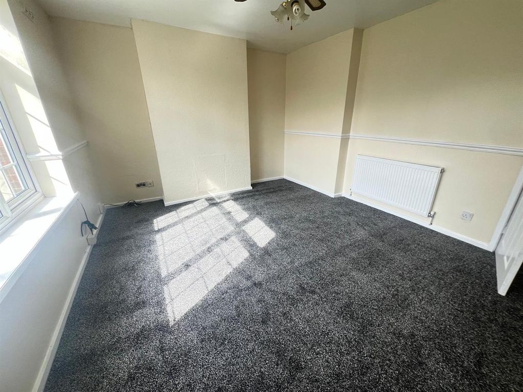 Property photo 3 of 9 Webster -1.Jpg