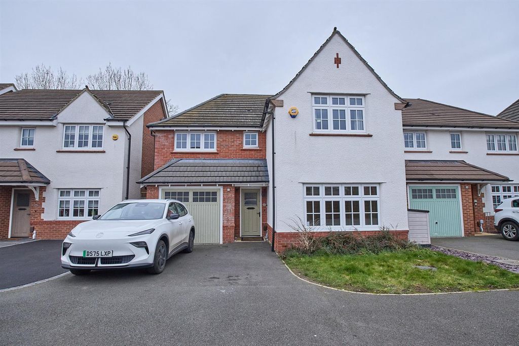 Property photo 1 of 12 Porter Close Hk 11.Jpg