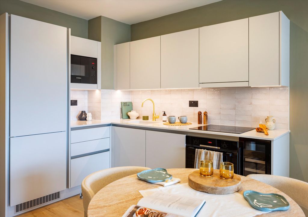 Property photo 2 of 17 Image