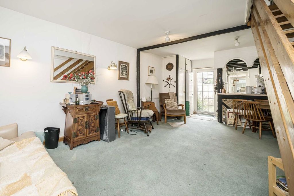 Property photo 2 of 5