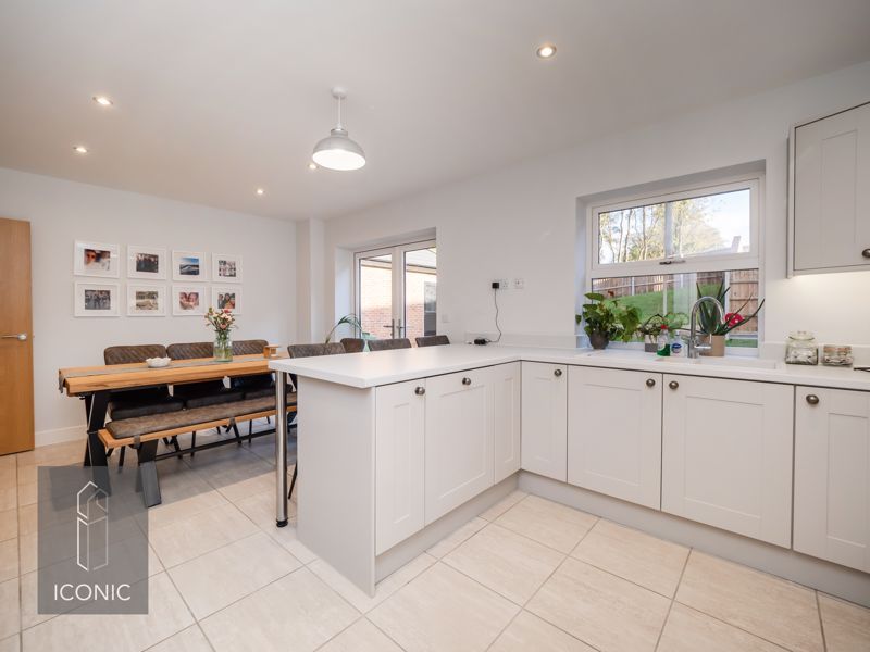 Property photo 3 of 23 Photo 5