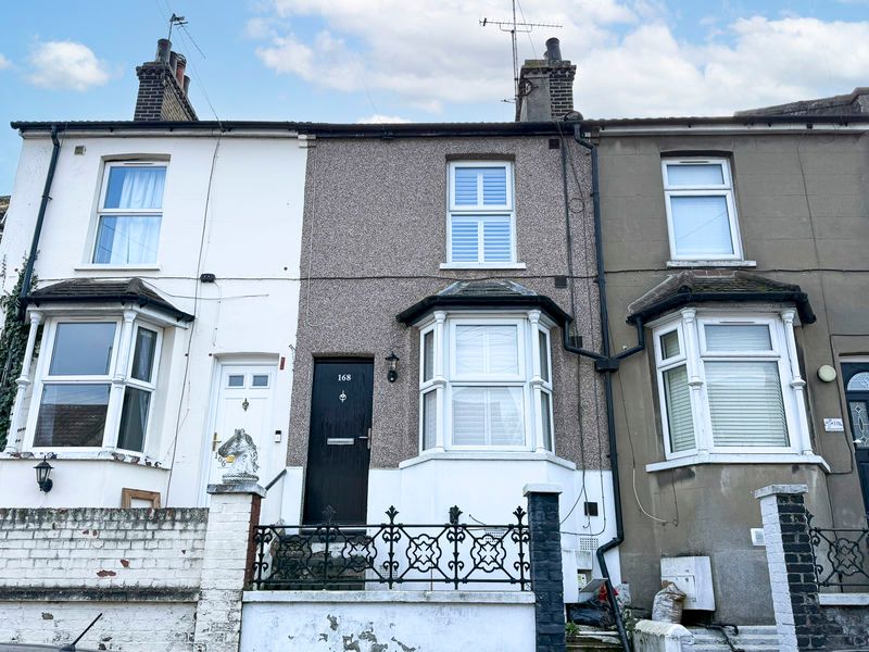 Property photo 1 of 9 Photo 3