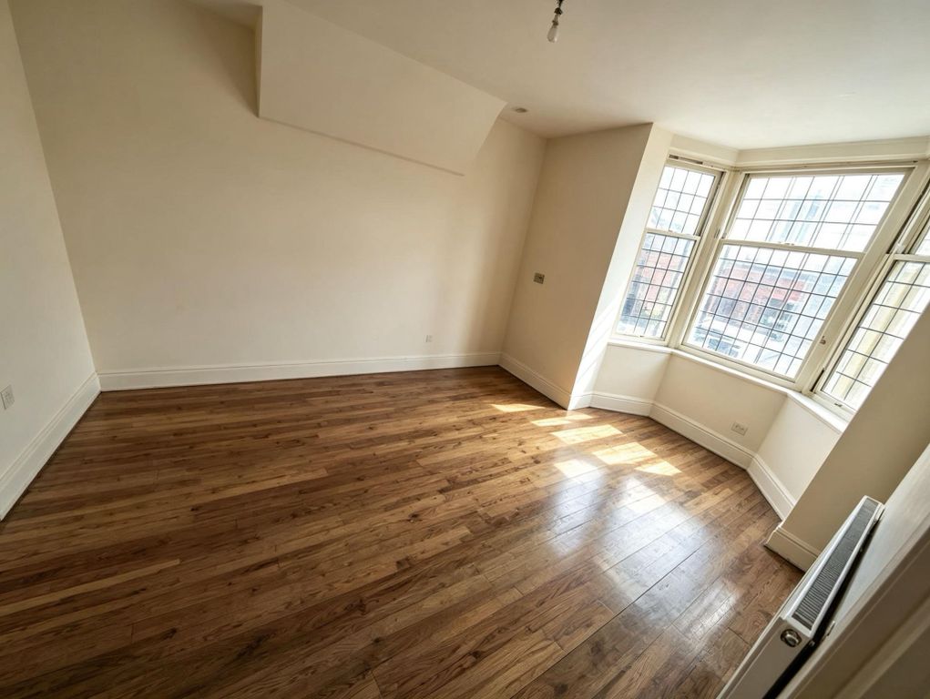 Property photo 2 of 3