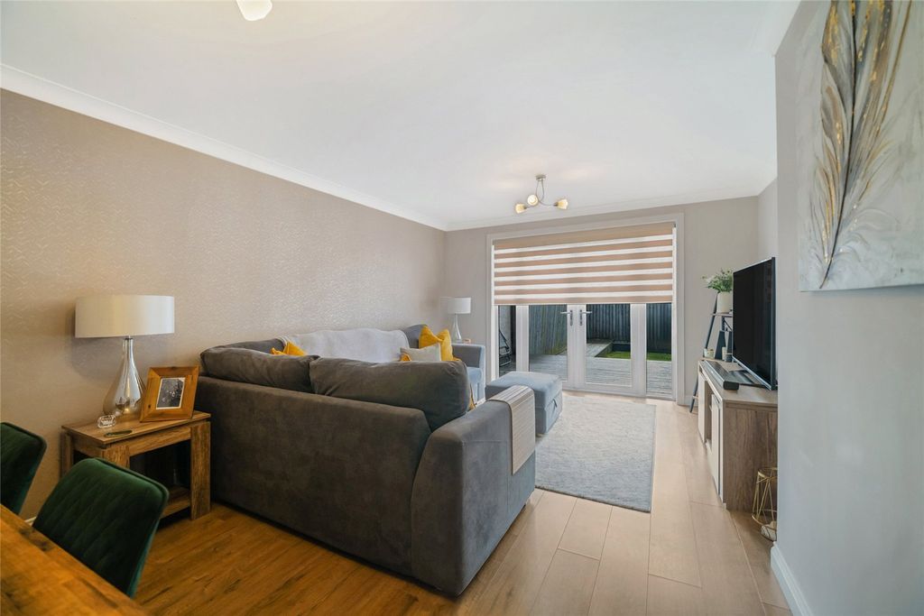 Property photo 3 of 21 Picture No. 04