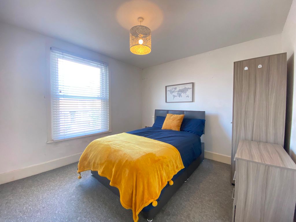 Property photo 1 of 10 Photo