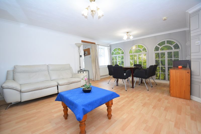 Property photo 3 of 13 Photo 14