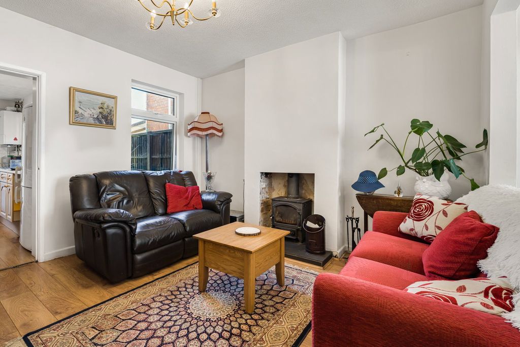 Property photo 2 of 13