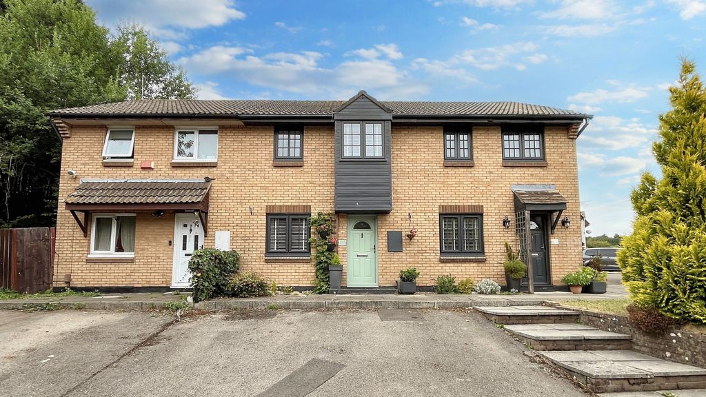 Property photo 1 of 12 External