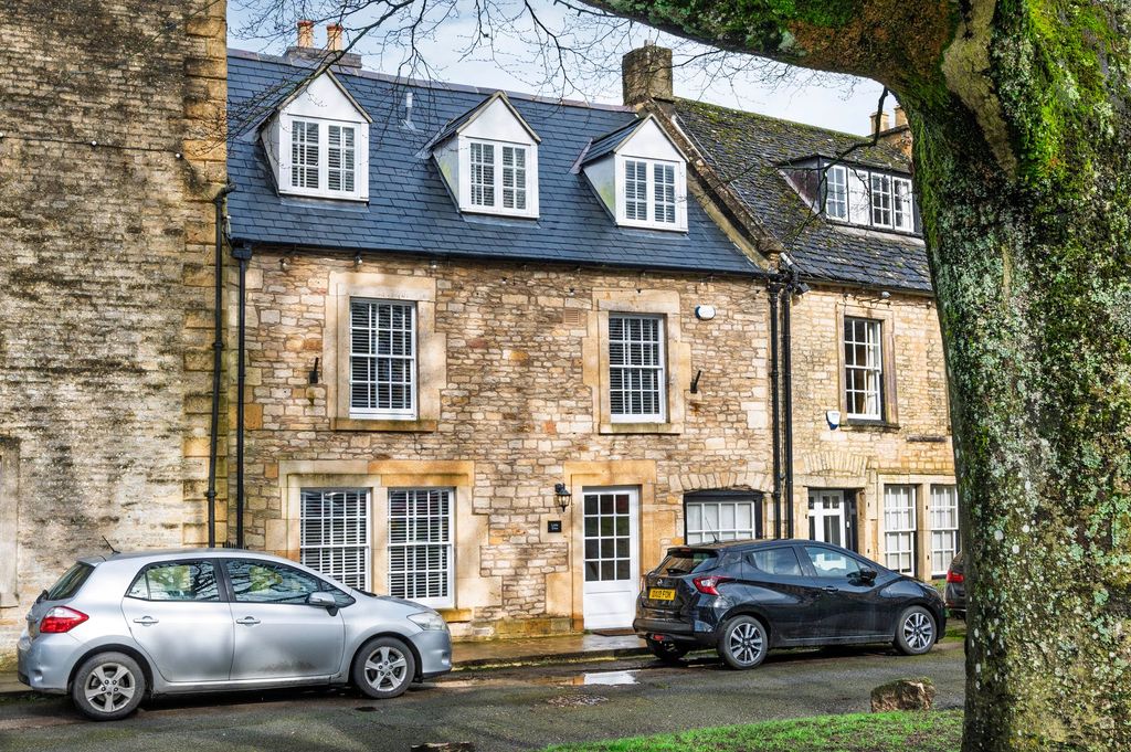 Property photo 1 of 26 Front