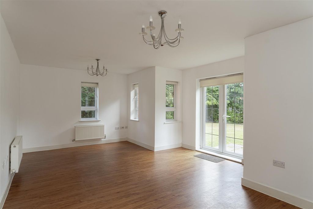 Property photo 3 of 18 6.Jpg